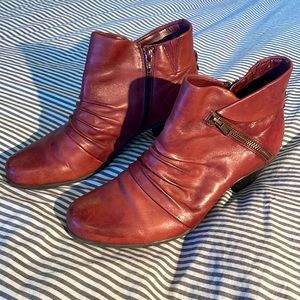 Earth brand merlot ankle booties.